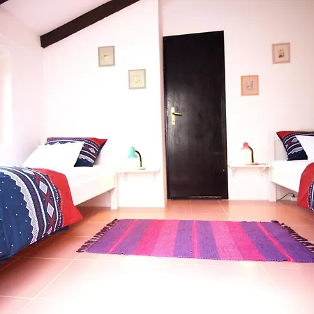 Beautiful Dalmatian Stone House With Swimming Pool يزيرا