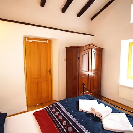 Beautiful Dalmatian Stone House With Swimming Pool فيلة *