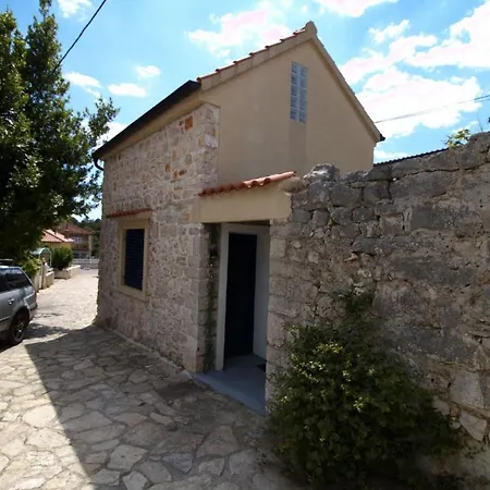 Beautiful Dalmatian Stone House With Swimming Pool فيلة *