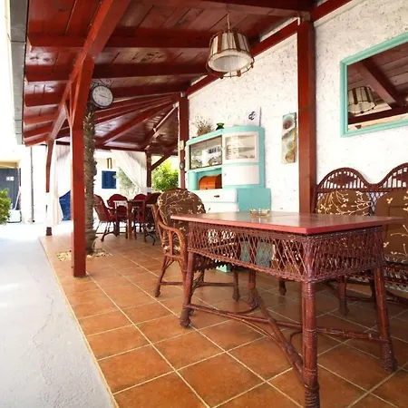 Beautiful Dalmatian Stone House With Swimming Pool Jezera