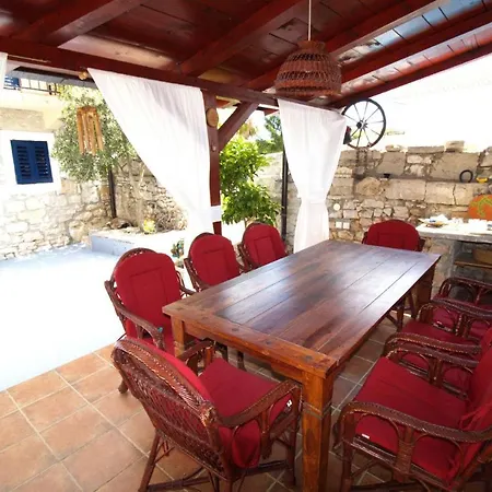 Beautiful Dalmatian Stone House With Swimming Pool